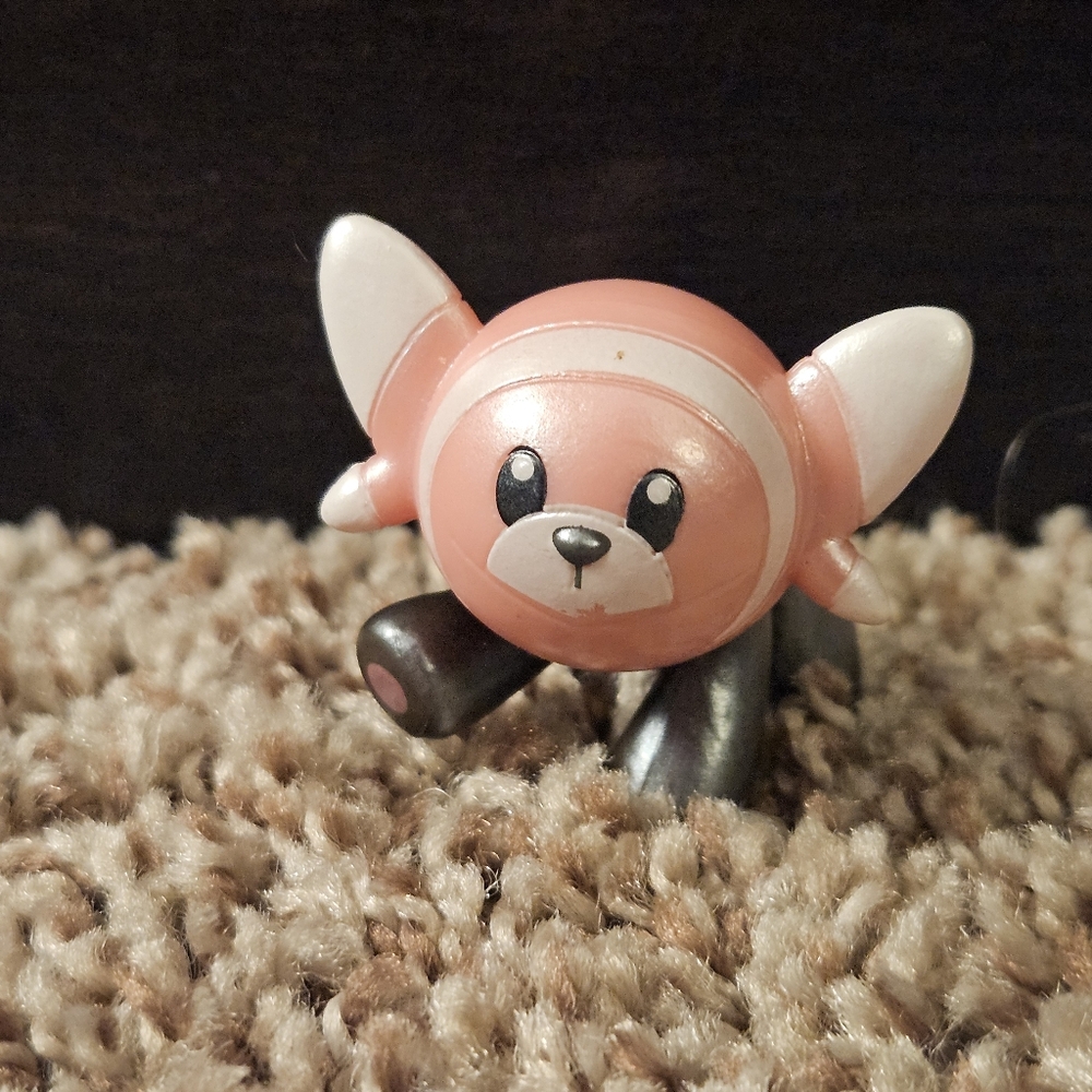2018 Wicked Cool Toys WCT Metallic Pokemon Stufful